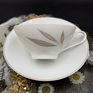 Royal Bayreuth Teacup & Saucer, Bone China. Made in Germany.